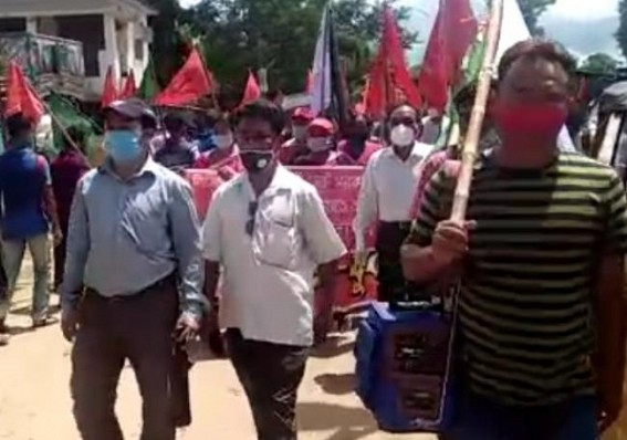 TSU-TYF held protest rally at Gandachara with various demands 